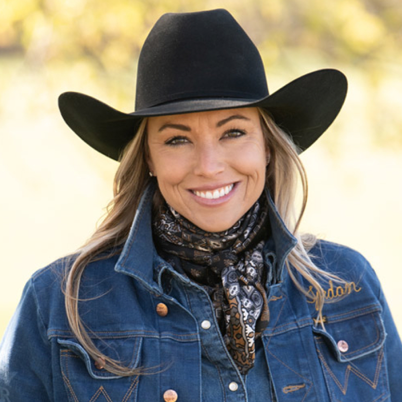 Meet Jordan Jo Hollabaugh, Breakaway Roper, AgTruckTrader Pro Rodeo Team